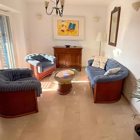 Hébergement de vacances Superbe Maison à Ližnjan